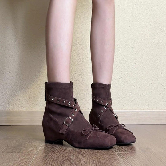 Damen Stiefeletten mit modischem Schnallenakzent und elegantem Schaft EB