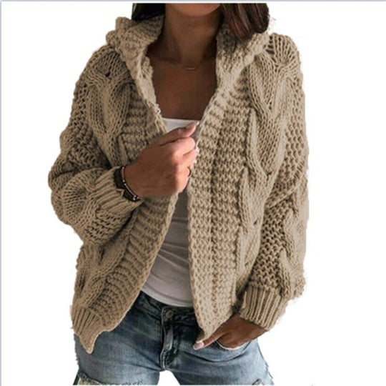 Damen Strickjacke mit voluminösem Zopfmuster und lässigem Schnitt EB