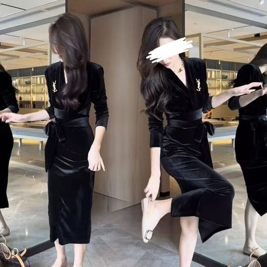 Damen Langarmkleid mit elegantem Wickeldesign und schickem Rüschensaum EB