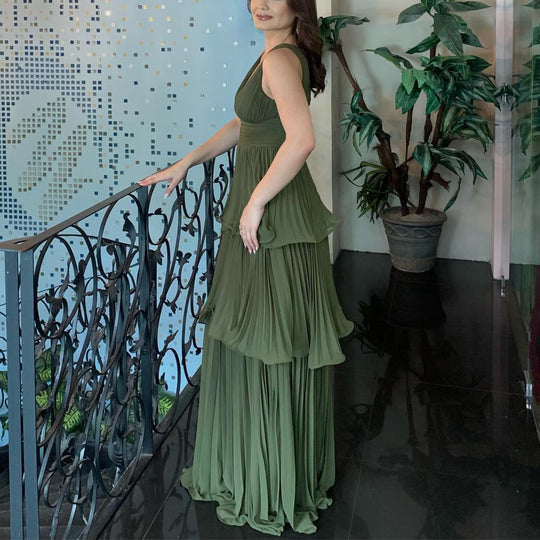 Damen Maxi-Kleid mit voluminösen Falten und femininer Silhouette EB