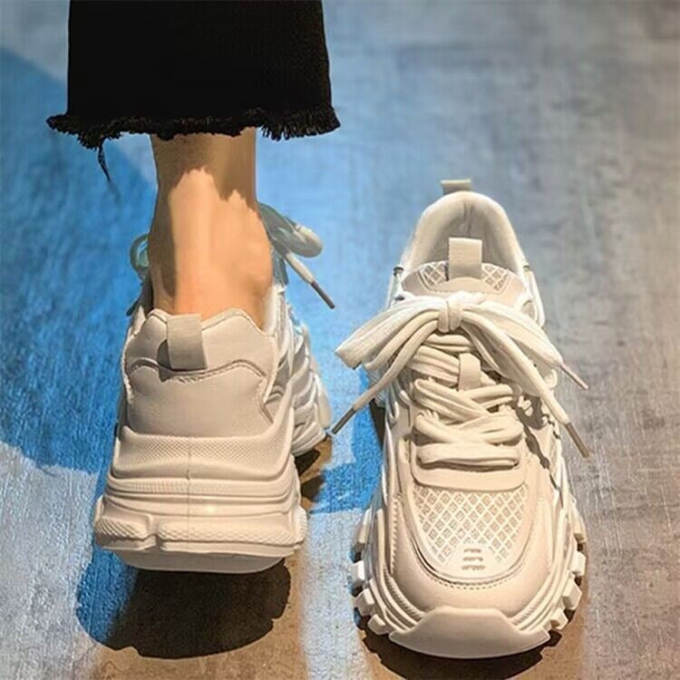 Damen Sportliche Sneakers mit atmungsaktiver Oberflächenstruktur und rutschfester Sohle EB