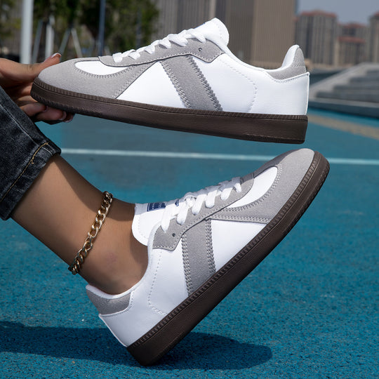 Damen Sportliche Sneakers mit strapazierfähigem Obermaterial und rutschfester Sohle EB