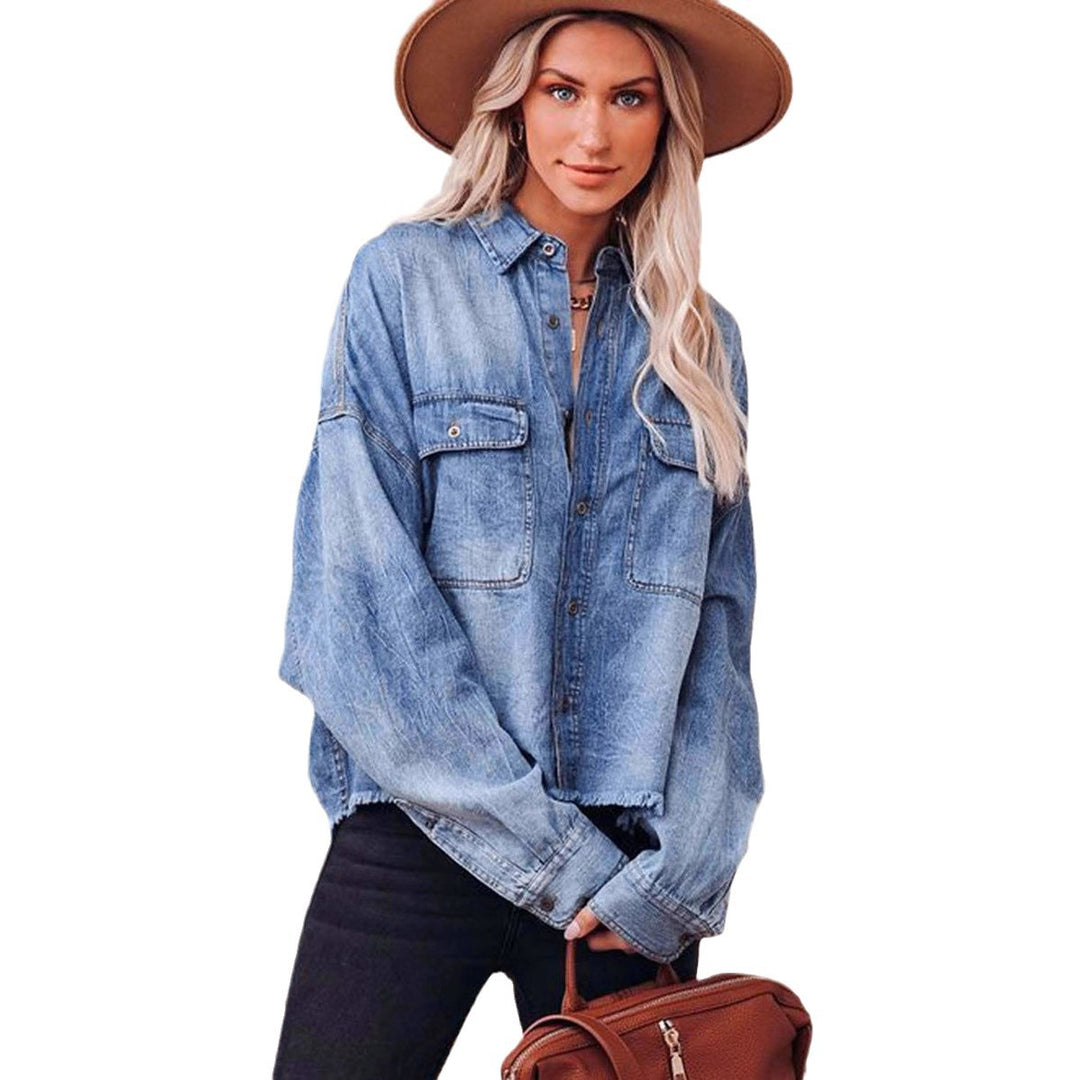 Damen Oversized Jeanshemd mit praktischen Brusttaschen und lässigem Schnitt EB