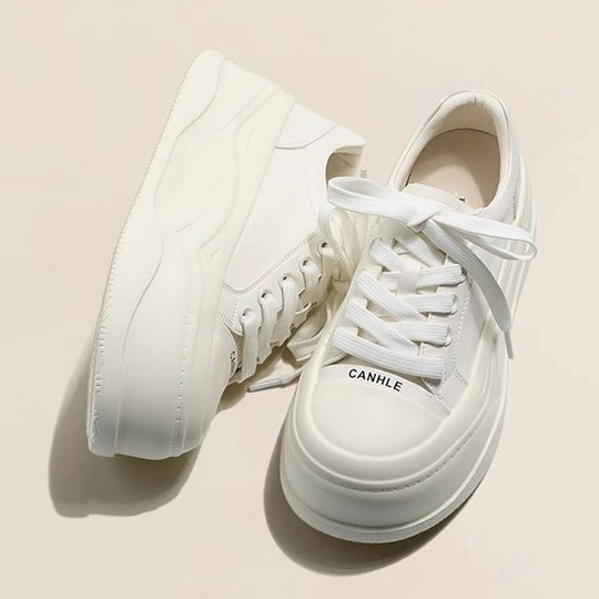 Damen Plateau-Sneaker mit trendigem Design und komfortabler Dämpfung EB
