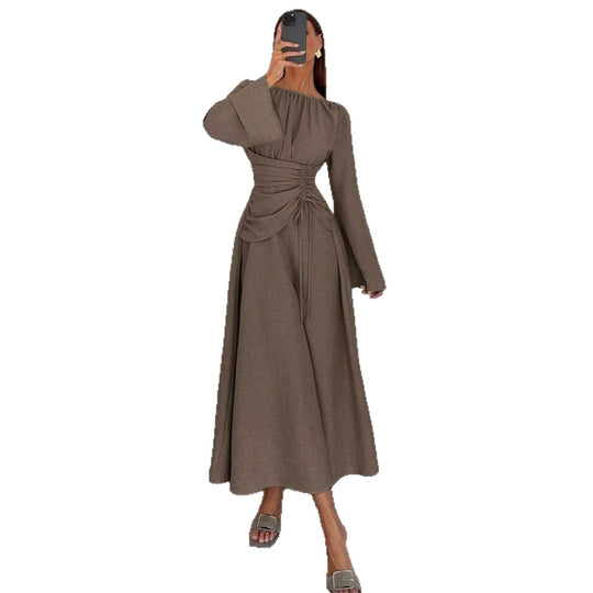 Damen Elegantes Maxikleid mit seitlichem Volant und raffinierten Drapierungen EB