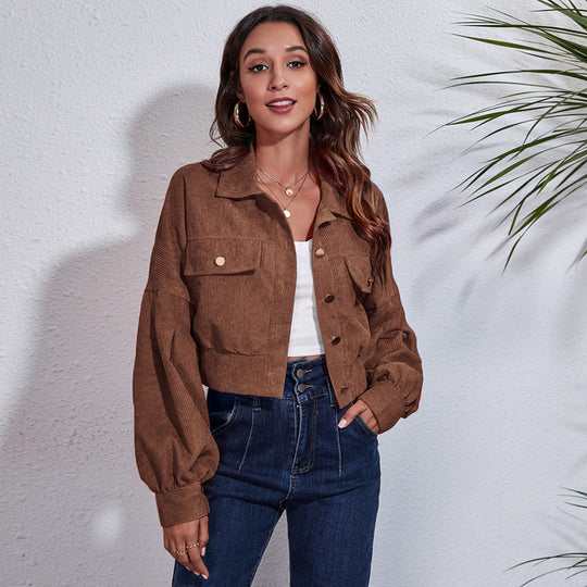 Damen Kurzjacke aus Materialmix mit lässigen Puffärmeln und großen Taschen EB