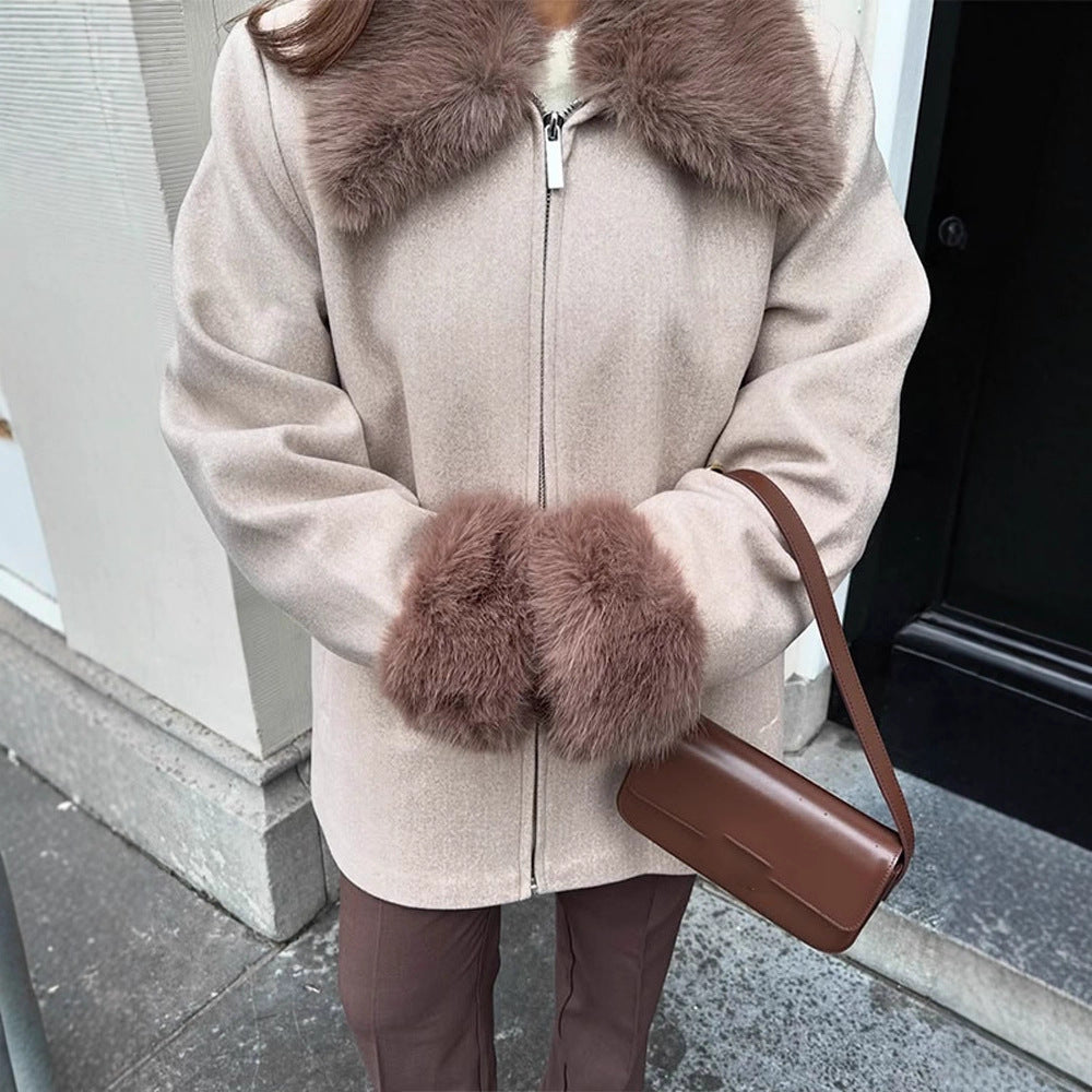 Damen Woolrich Jacke mit glamourösem Pelzbesatz EB