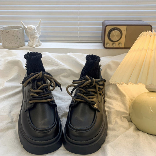 Damen Modische Sneakerboots mit hohem Kragen und robustem Sohlenprofil EB