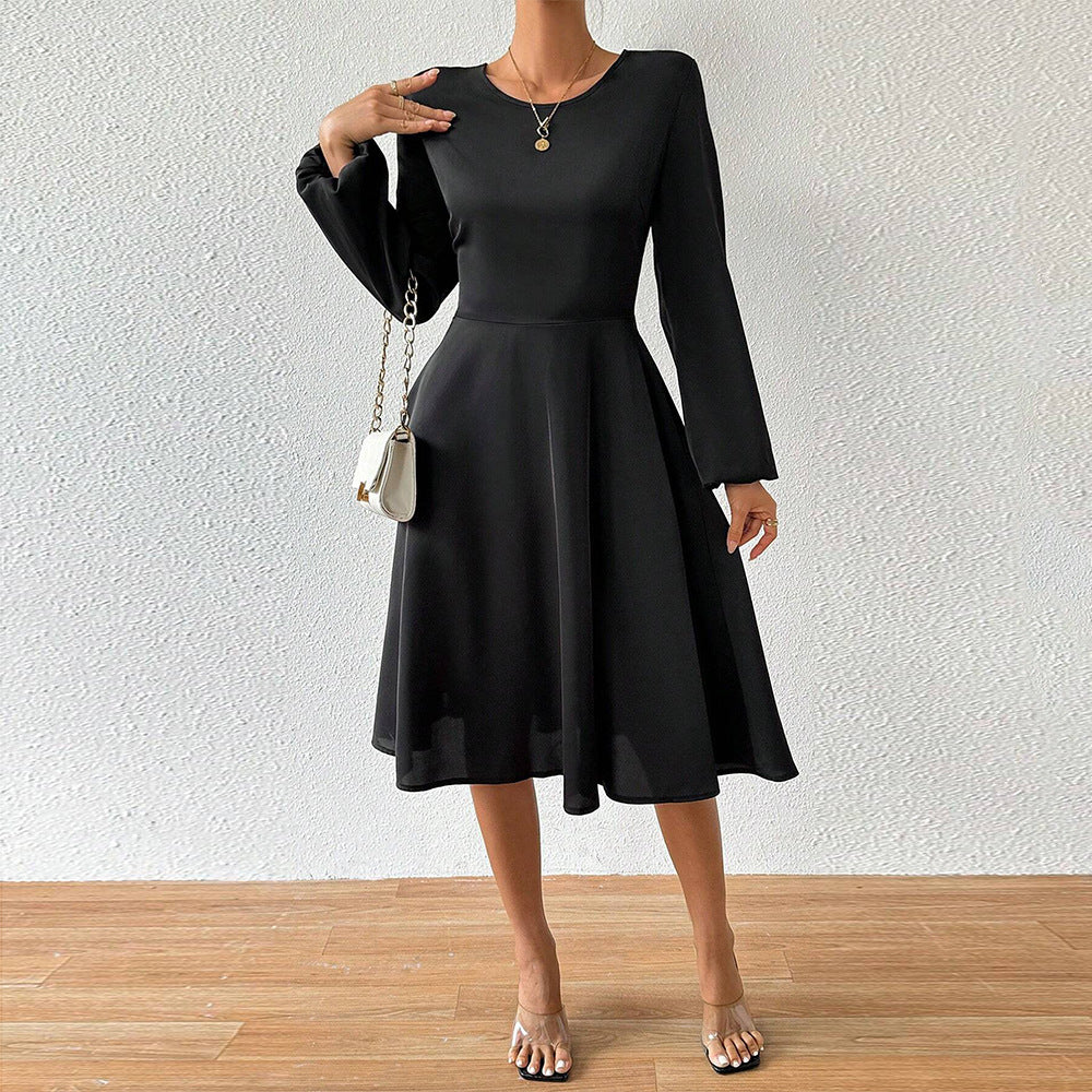Damen elegantes Midikleid mit taillierter Korsagenoptik ausgestelltem A-Linien-Rock und langen ausgestellten Ärmeln Eichborn Berlin