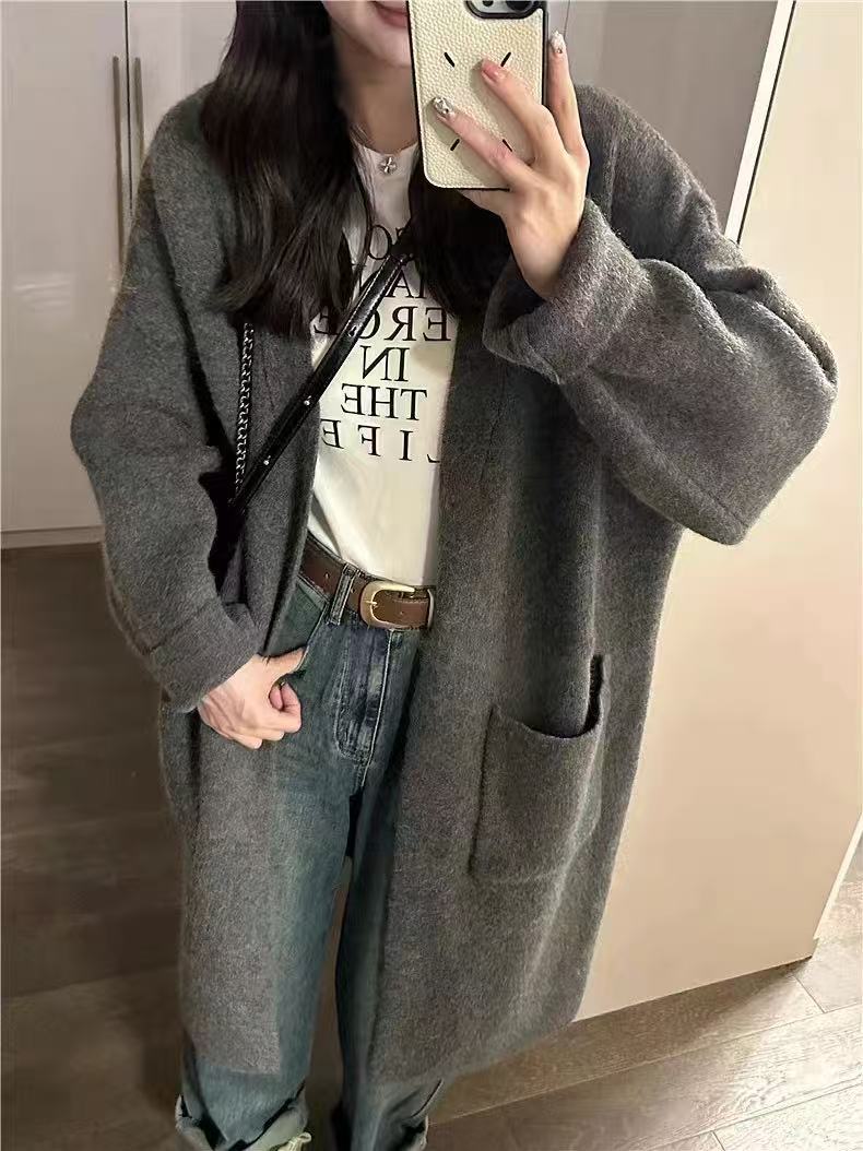 Damen Langer Oversized Strickcardigan mit praktischen Taschen und breiten Ärmeln EB
