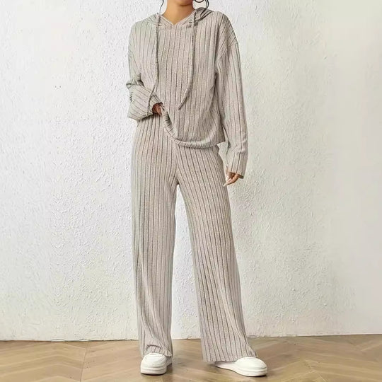 Damen lässiges Strickset mit weichem Hoodie und weiten Hosen EB