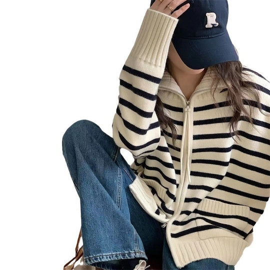 Damen Strickjacke mit modernem Streifenmuster und praktischen Taschen EB