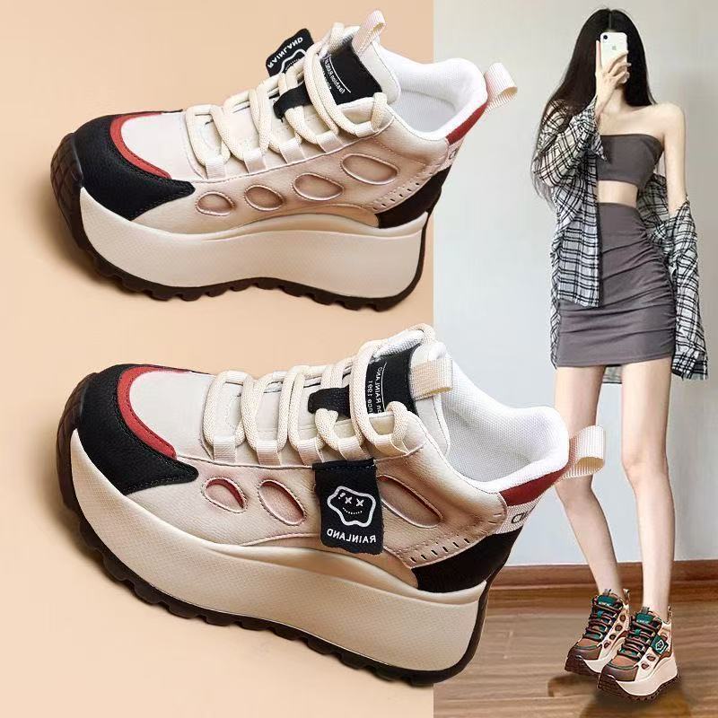Damen Sportliche Plateau-Sneaker mit atmungsaktiver Mesh-Oberfläche und rutschfester Sohle EB
