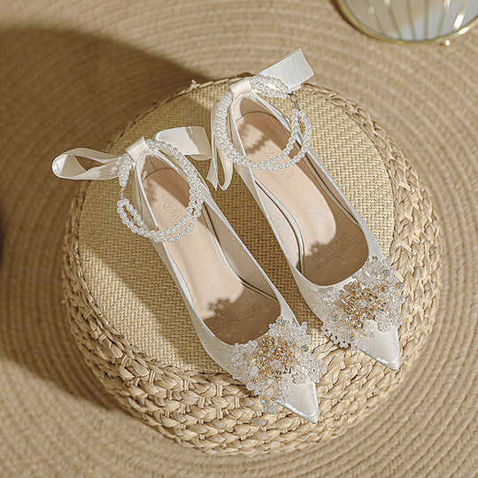 Damen elegante Spitzen-Pumps mit dekorativen Perlen-Details und Riemchen EB