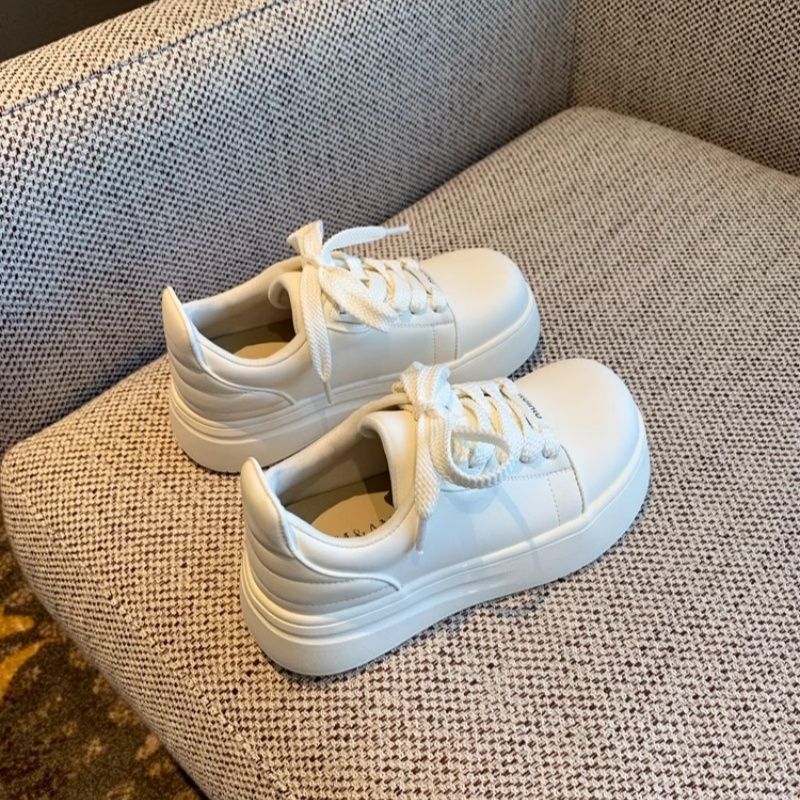 Damen Chunky Sneakers mit bequemer Plattform und stylischem Design EB