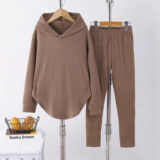 Damen lässiger Sweat-Pulli und -Hose Set mit strukturiertem Design EB