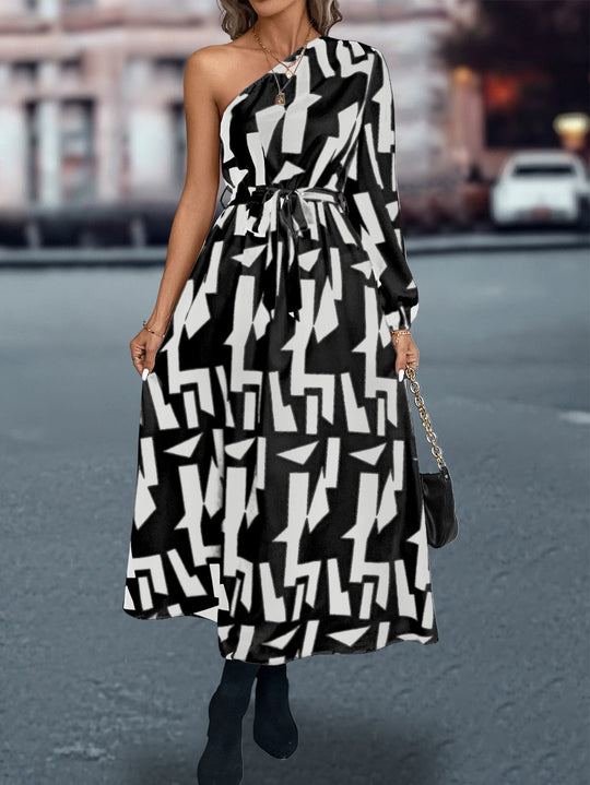 Damen Maxikleid mit asymmetrischem One-Shoulder-Design und Bindegürtel EB