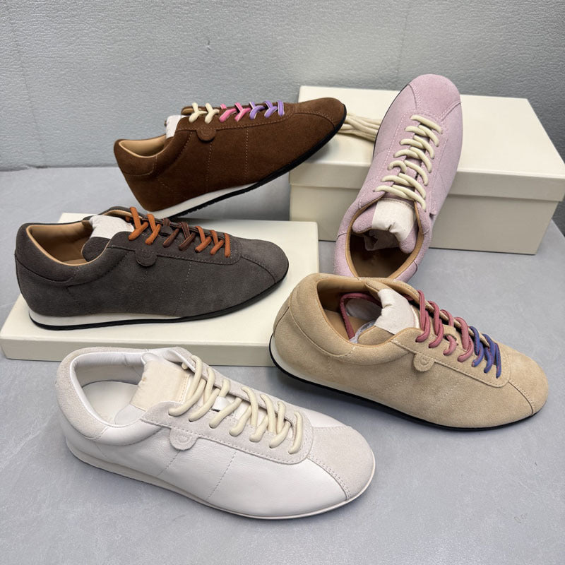 Damen modische Suede Sneakers mit farbigen Schnürsenkeln EB