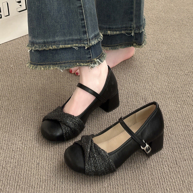 Damen Ballerinas mit elegantem Riemen und raffiniertem Strickdetail EB