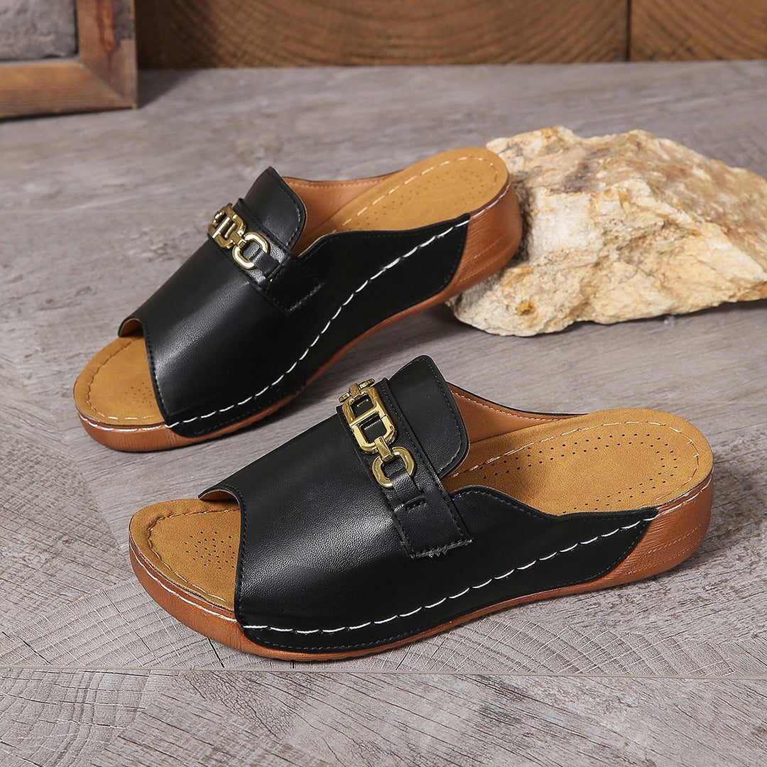 Damen Komfortable Pantoletten mit eleganter Kettenapplikation EB
