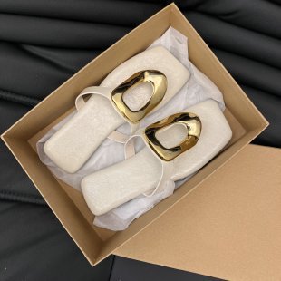 Damen Plateau-Pantoletten mit dekorativem metallischen Schnallen-Design und rutschfester Sohle EB