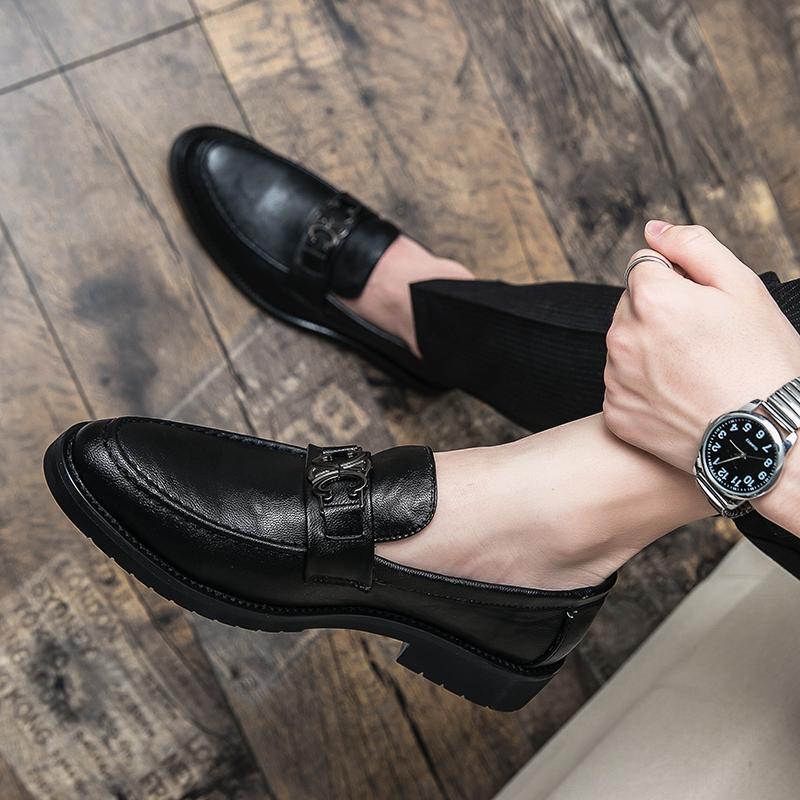 Damen Elegante Mokassins aus hochwertigem Leder mit modischem Schnallenverschluss EB 1771406150