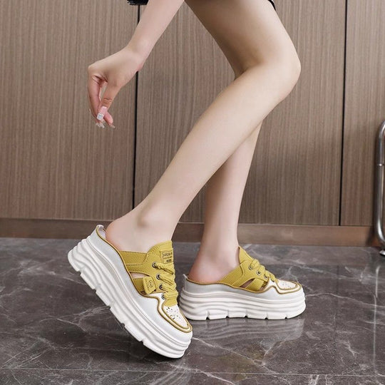 Damen Sneaker mit modischem Plateau und luftiger Schnürung EB