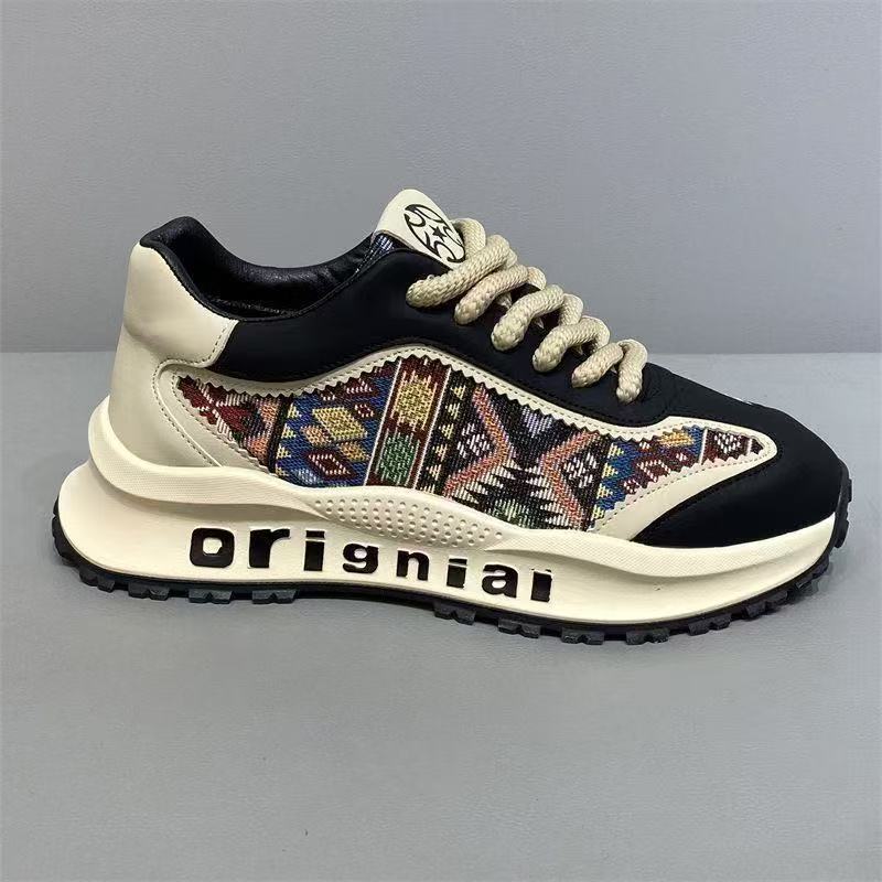 Damen Stilvolle und bequeme Sneakers mit markantem Design und stabiler Sohle EB