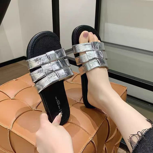 Damen bequeme Pantoletten mit glänzenden Riemen EB