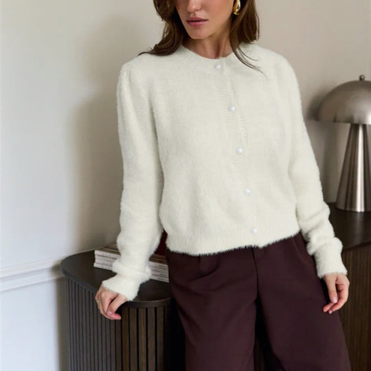 Damen Flauschiger Cardigan mit dekorativen Knöpfen und eleganter Passform EB