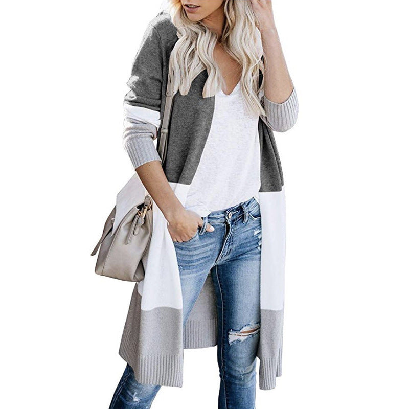 Damen langer Strickmantel mit modernen Farbblock-Details EB