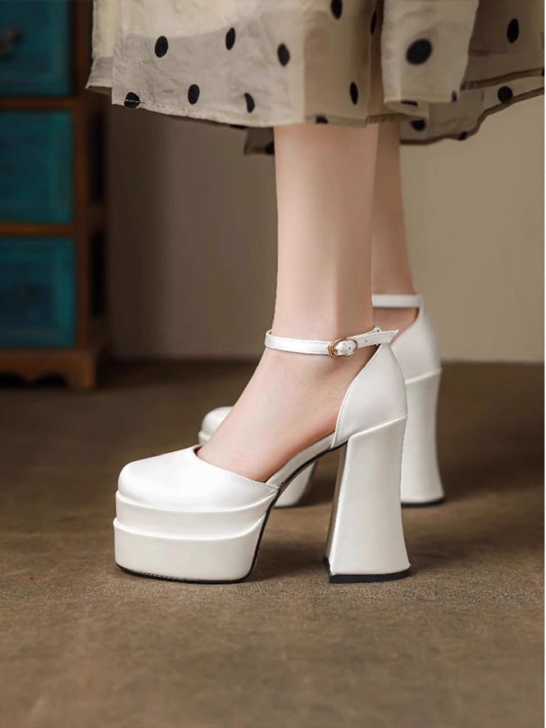 Damen Plateau-High-Heels mit schickem Riemen EB