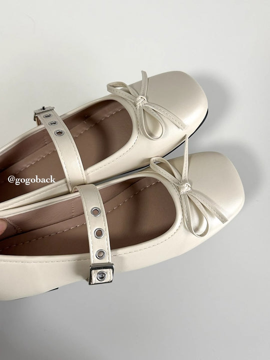 Damen Ballerinas mit dekorativem Schleifenakzent und verstellbarem Riemen EB