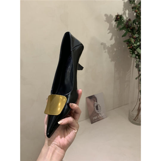 Damen spitze Pumps mit metallic-beschichtetem Akzent und disturbierter Absatzhöhe EB