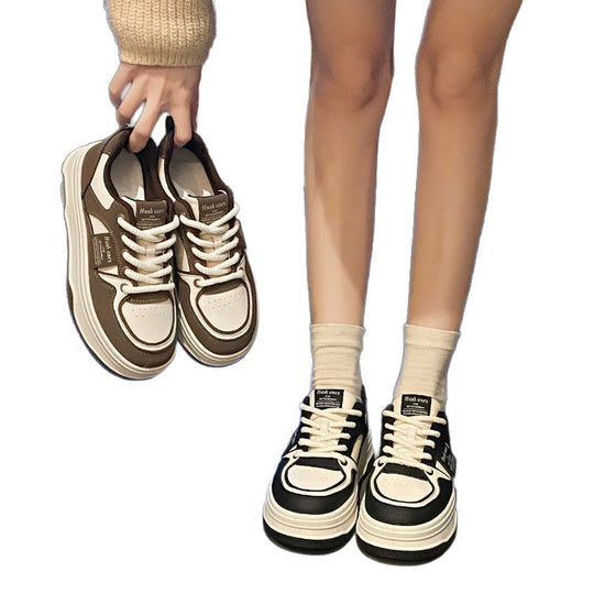 Damen Komfortable Freizeitsneaker mit verstärktem Obermaterial und stoßdämpfender Sohle EB