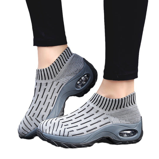 Damen Slip-On Sneakers mit atmungsaktiver Strick-Oberfläche und stoßdämpfendem Fußbett EB