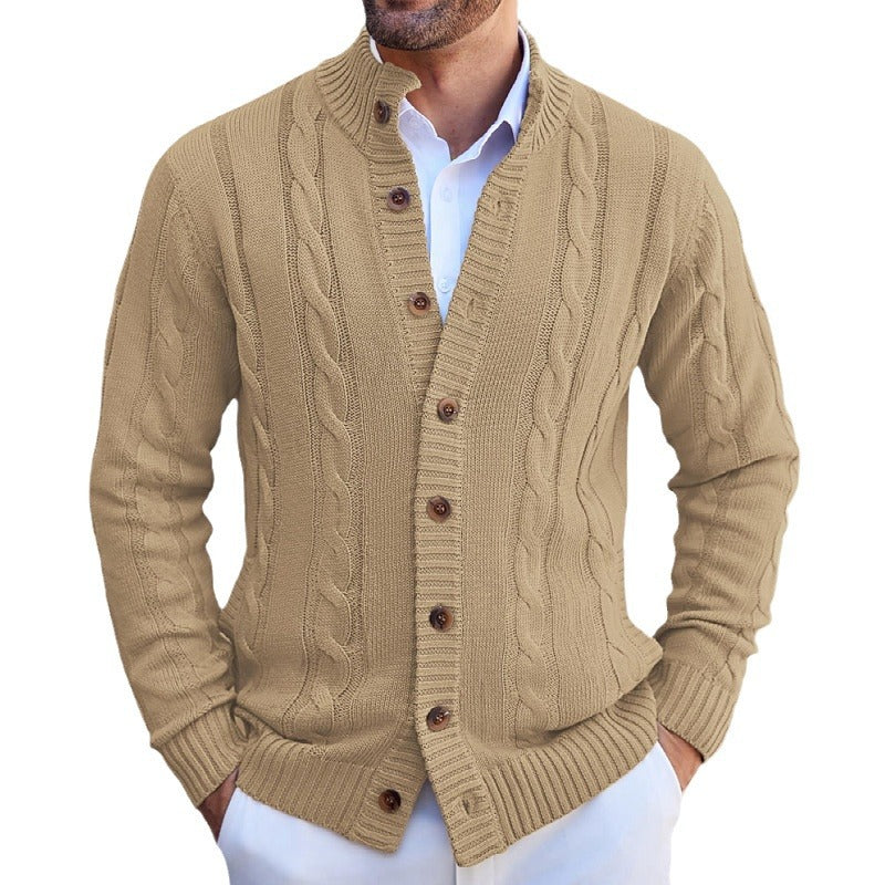 Herren Strickjacke mit Zopfmuster und umschlagbarem Kragen EB