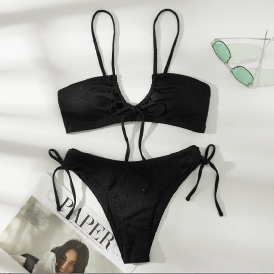 Damen Bandeau-Bikini mit anpassbarem Wickeldetail EB