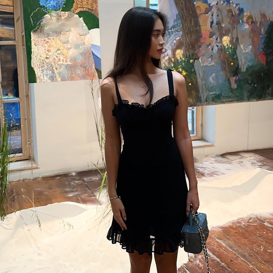 Damen Verspieltes Minikleid mit Rüschendetails und Spaghetti-Trägern EB