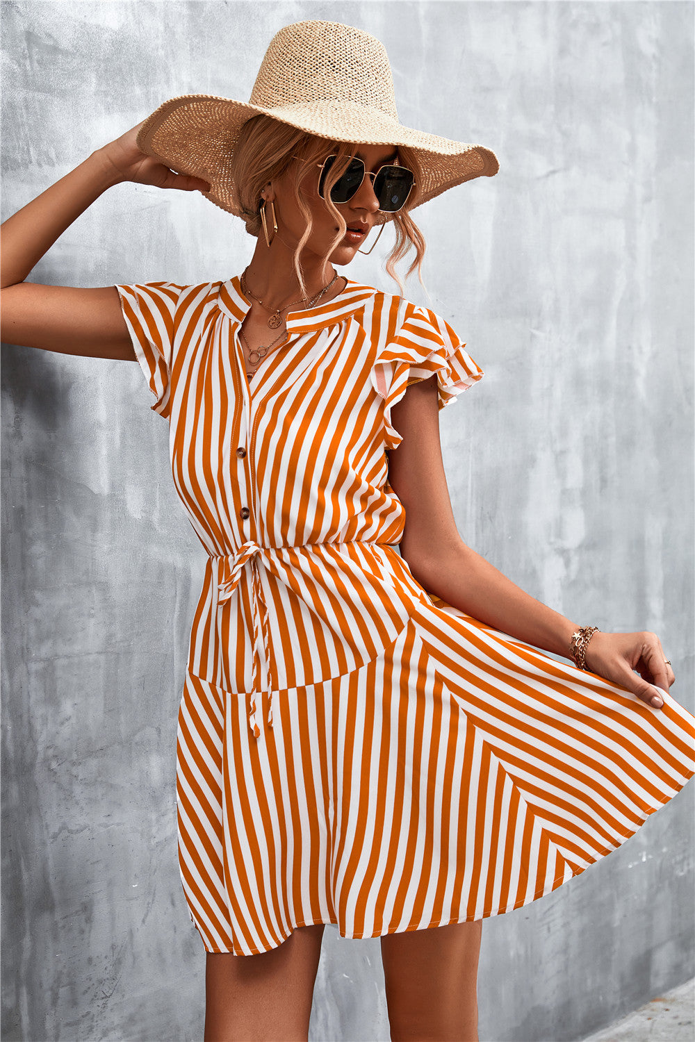 Damen Kurzarm-Kleid im angesagten Streifenlook mit Taillenzug und eleganten Rüschendetails EB
