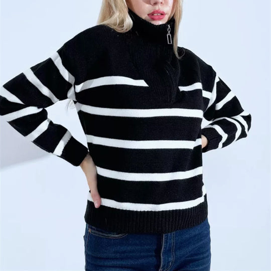 Damen Gestreifter Strickpullover mit kurzem Reißverschluss und Polokragen EB