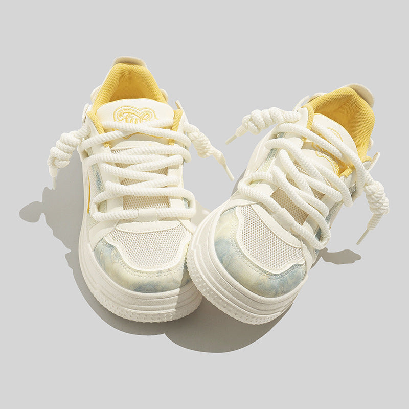 Damen Sportliche Sneakers mit atmungsaktiver Oberflächenstruktur und eleganter Gummisohle EB