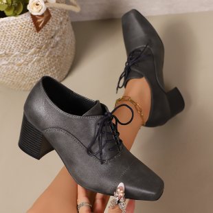 Damen High-Top Schnürschuhe mit elegantem Blockabsatz und modernem Design EB