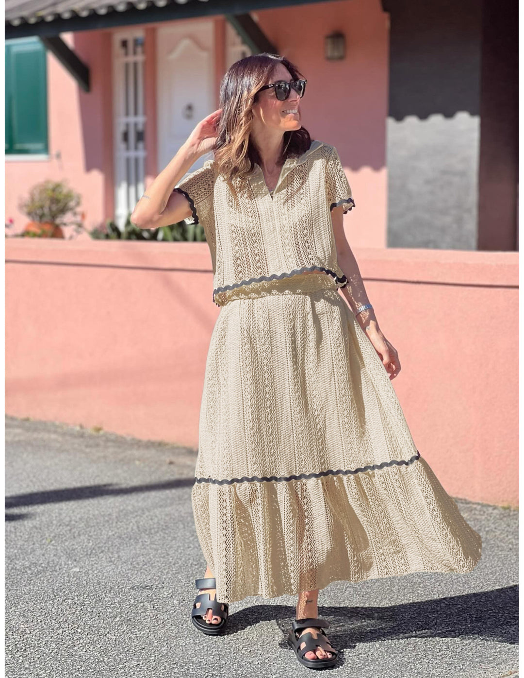 Damen Maxikleid mit voluminösem Rock und eleganter Rüsche EB