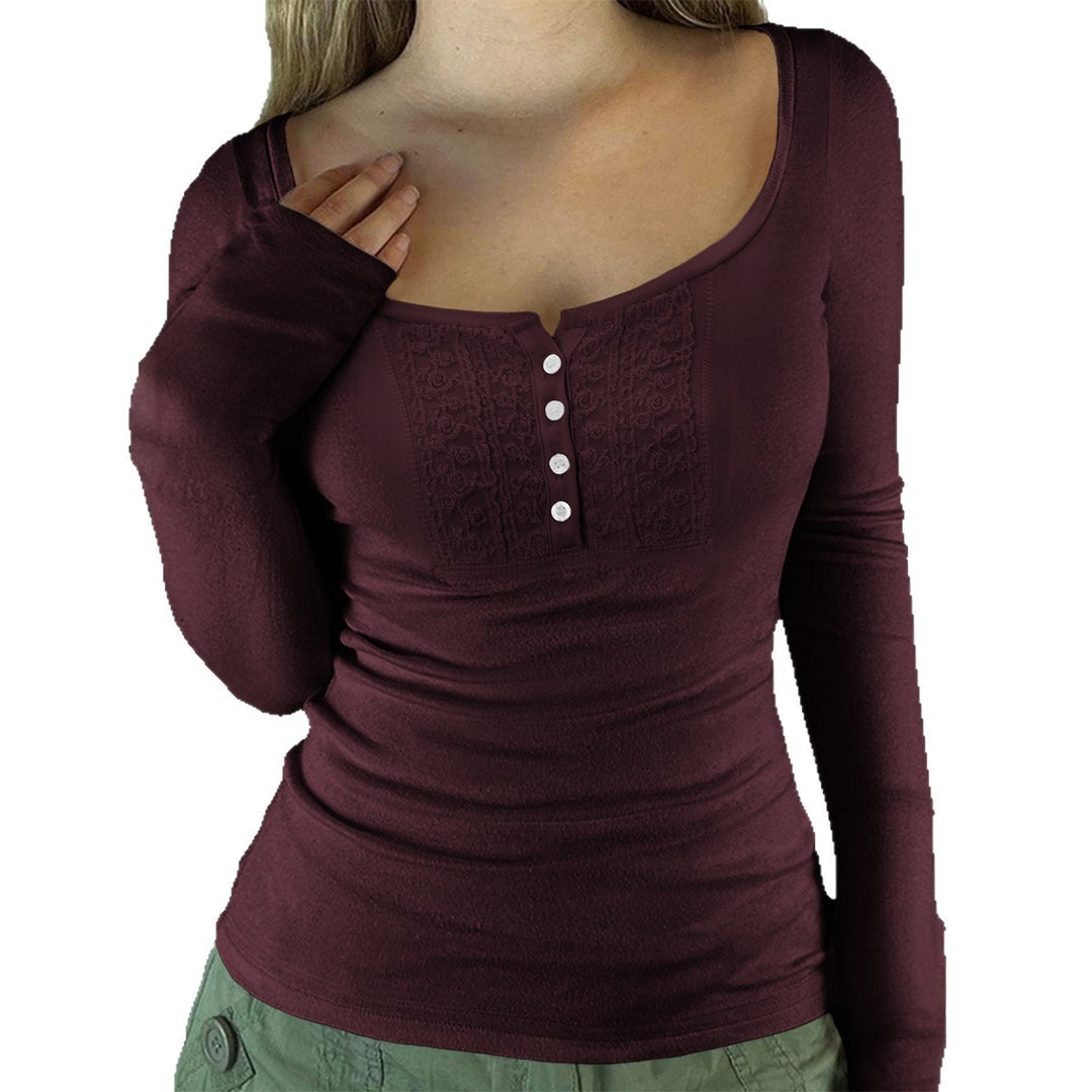 Damen nan tailliertes Langarmshirt mit quadratischem Ausschnitt, Knopfleiste und feiner Spitzenblende EB