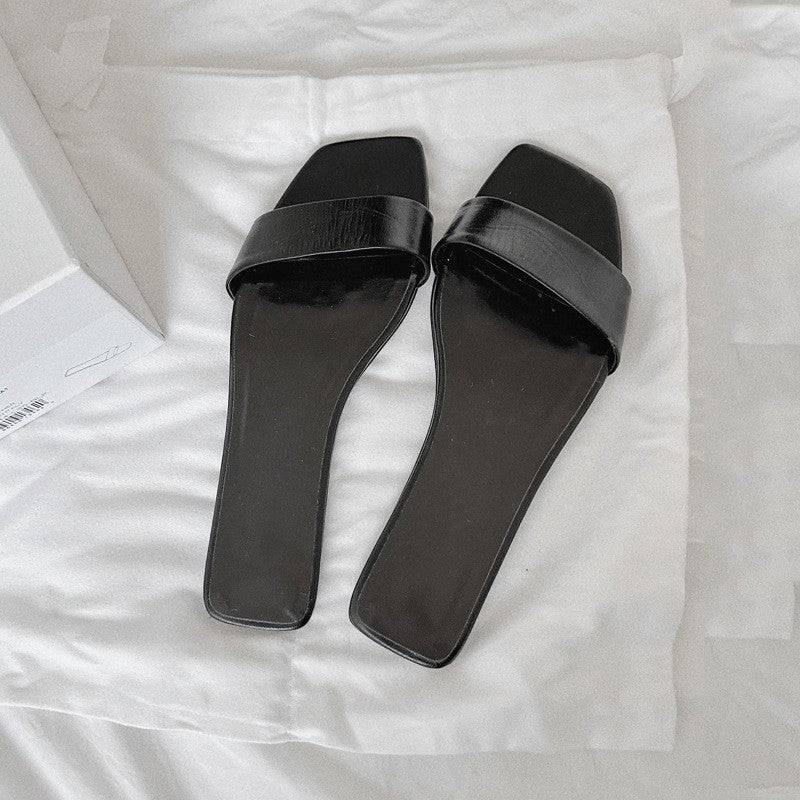 Damen Flache Sandalen mit geschwungenem Riemendesign und rutschfester Sohle EB