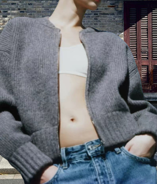 Damen lässiger Strickjacke mit hochgeschlossenem Reißverschluss und voluminösen Ärmeln EB