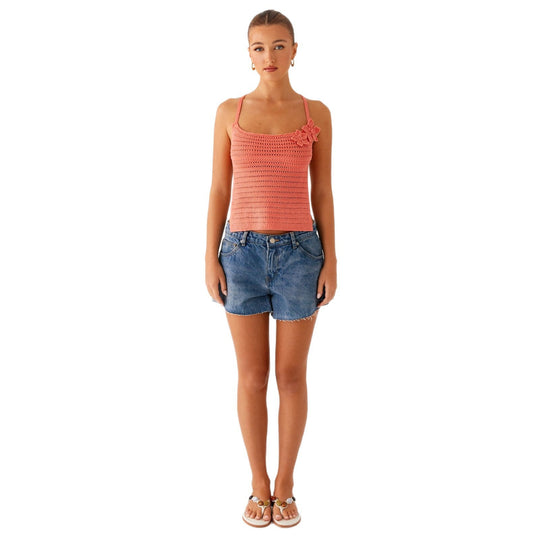 Damen gehäkeltes Top mit floralen Akzenten EB