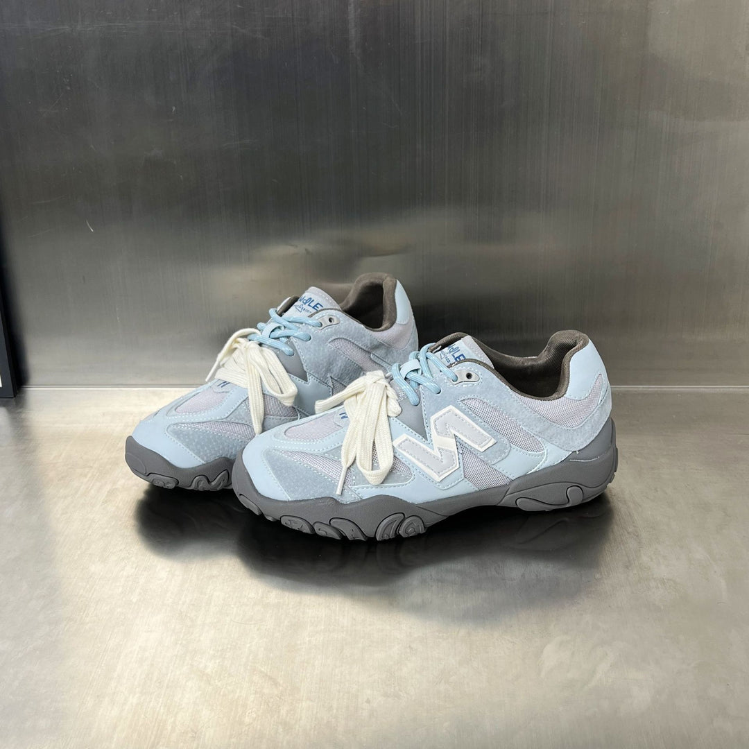 Damen Sportliche Sneakers mit atmungsaktiver Mesh-Oberfläche und robustem Sohlenprofil EB