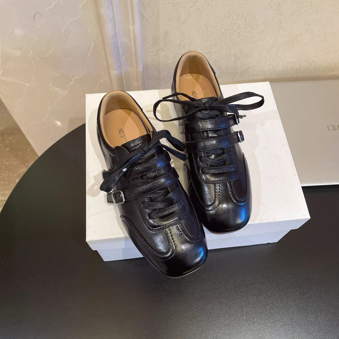 Damen modische Schnürschuhe mit glänzender Lederoberfläche und eleganten Akzenten EB